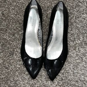Anne Klein iflex ‘Poppin’ Kitten-heeled Pumps - 10